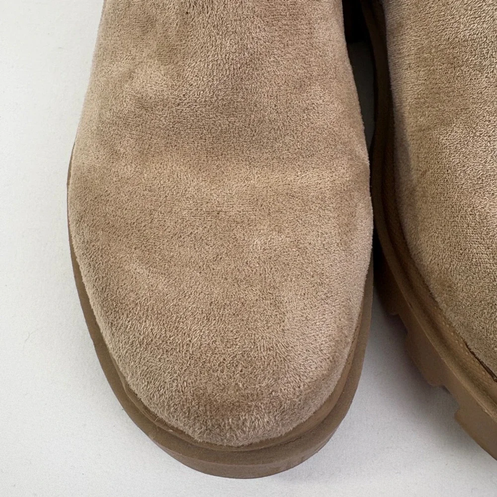 Madden Girl Kids Tan Suede Lug Sole Chelsea Ankle Boots Size 2
